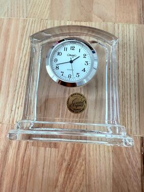 Vintage concept mini crystal desk clock NEW BATTERY